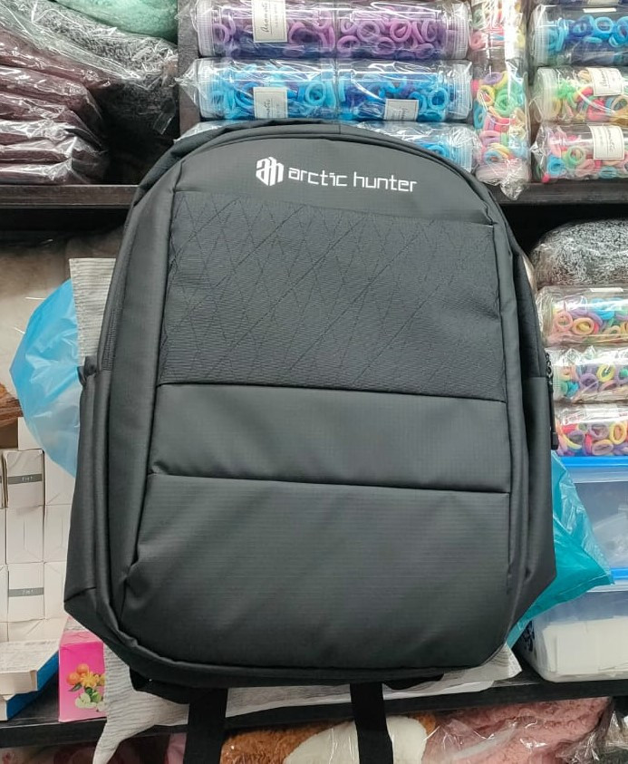 Arctic Hunter Official Bag